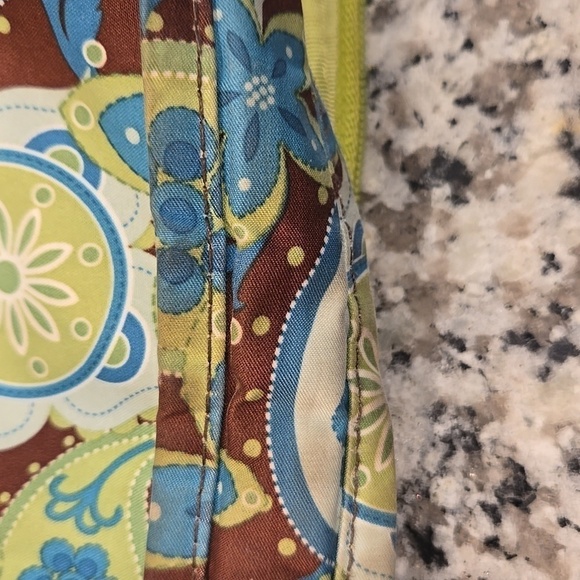 JU JU BE BACKPACK DIAPERBAG WITH CHANGING PAD. PAISLEY AND FLORAL. - Picture 8 of 16